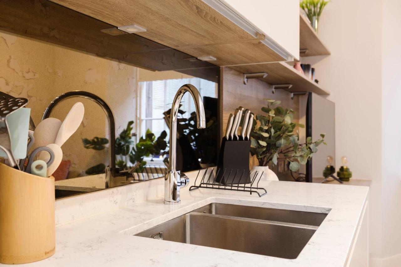 Joivy Tasteful Studios On Rose South Единбург Екстериор снимка